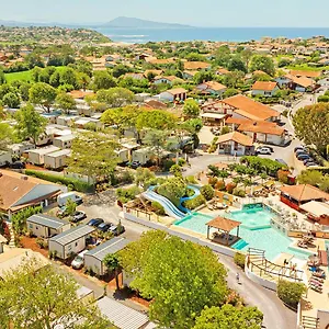 https://camping-domaine-berrua-maeva-slection.biarritzhotels.info